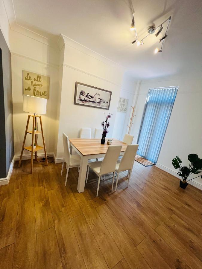 Luxurious Modern House In Anfield! Close To Lfc, Efc, City Centre!!! Ливърпул Екстериор снимка