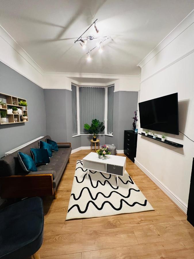 Luxurious Modern House In Anfield! Close To Lfc, Efc, City Centre!!! Ливърпул Екстериор снимка