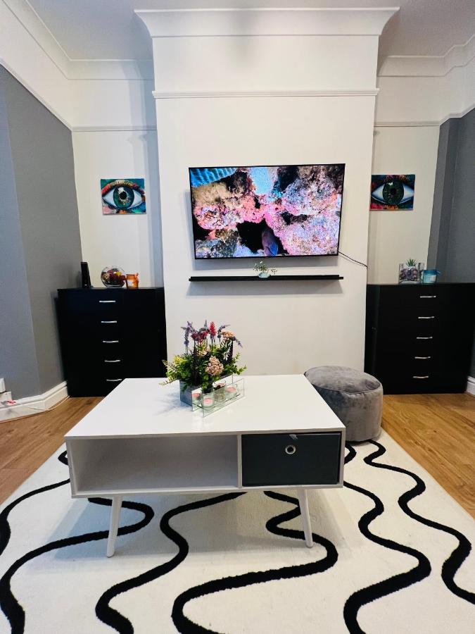 Luxurious Modern House In Anfield! Close To Lfc, Efc, City Centre!!! Ливърпул Екстериор снимка