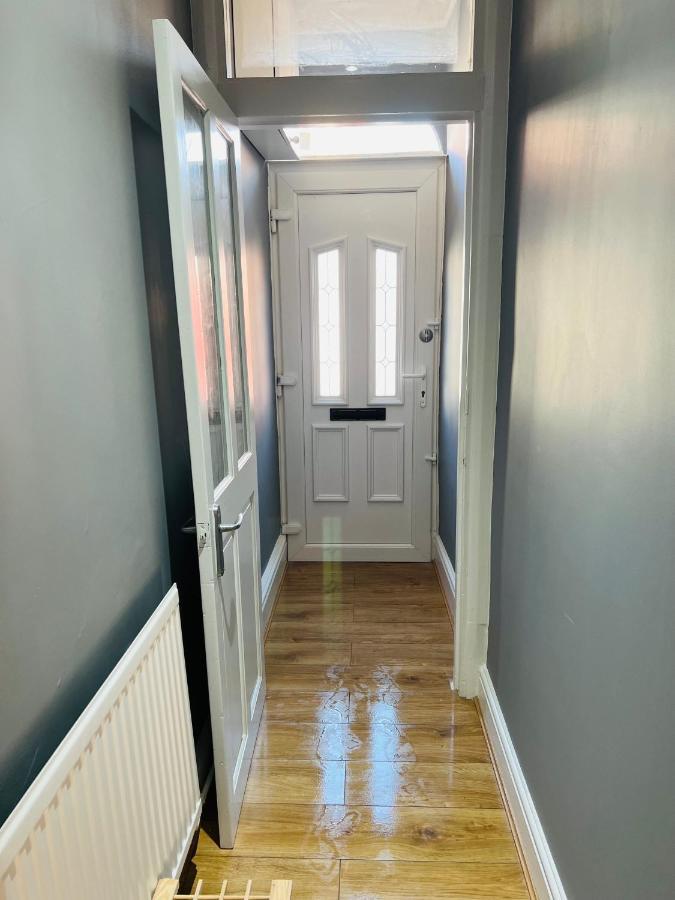 Luxurious Modern House In Anfield! Close To Lfc, Efc, City Centre!!! Ливърпул Екстериор снимка